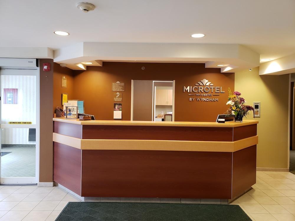 Microtel Inn & Suites By Wyndham Dover New Hampshire Exteriör bild